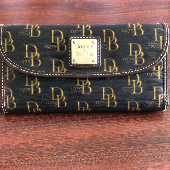 Dooney & Bourke 1975 Signature Wallet